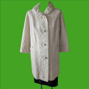 Vintage Coat Cream Color Faux Fur Textured 1950 Style Fabulous Size M